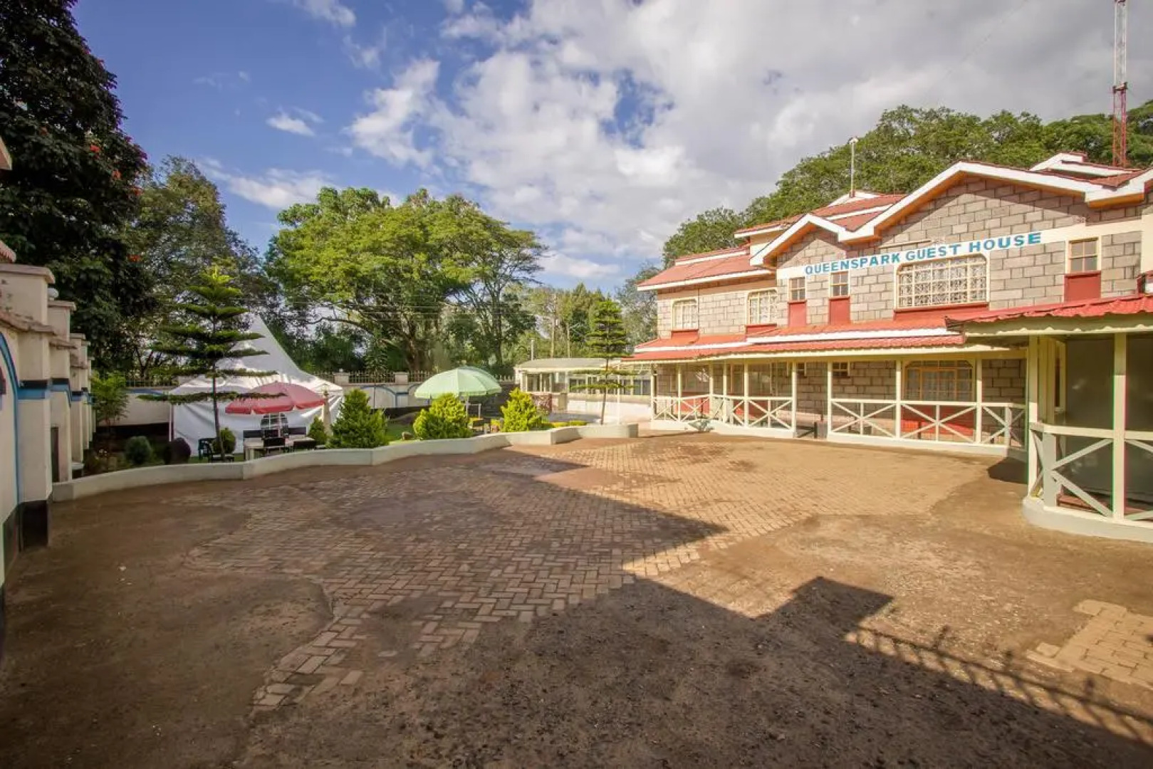 Queens Park Guest House