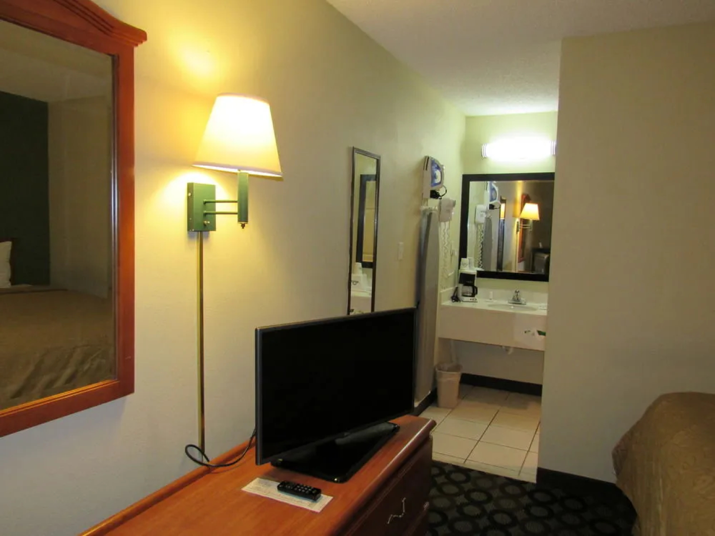 Howard Johnson Inn Ashburn