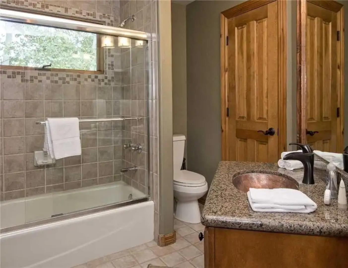 254 Arrowhead Dr. Unit B 5 Bedroom Duplex