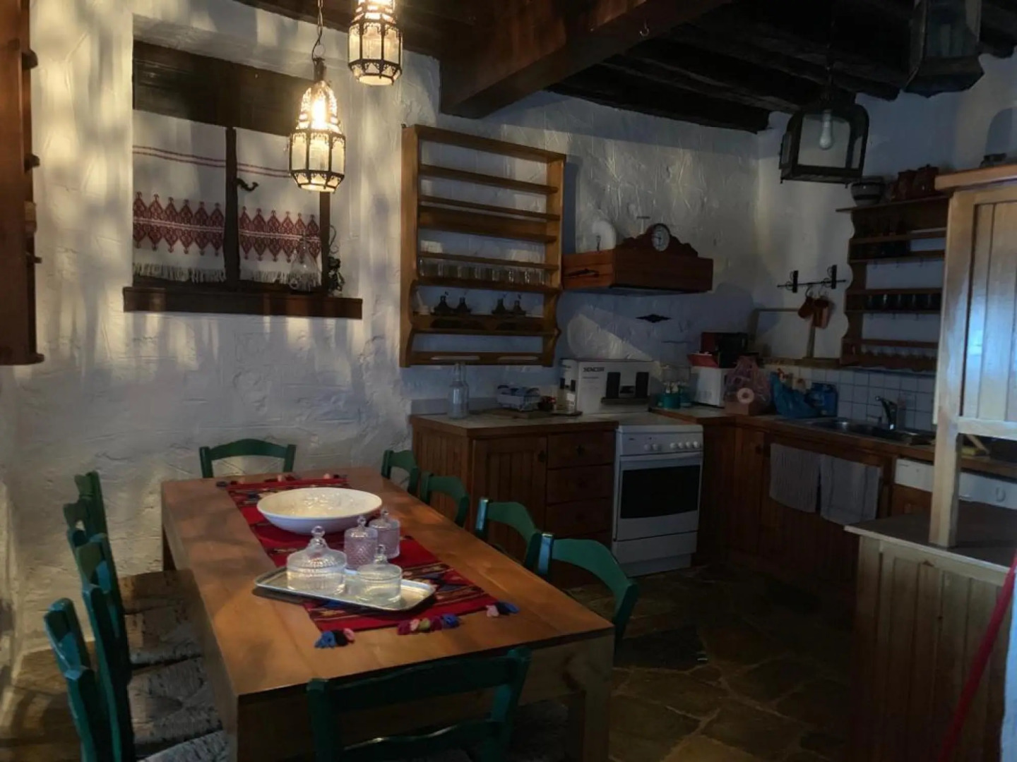 Dandy on the Hill in Parnassus Villa Pasifne up to Nine People