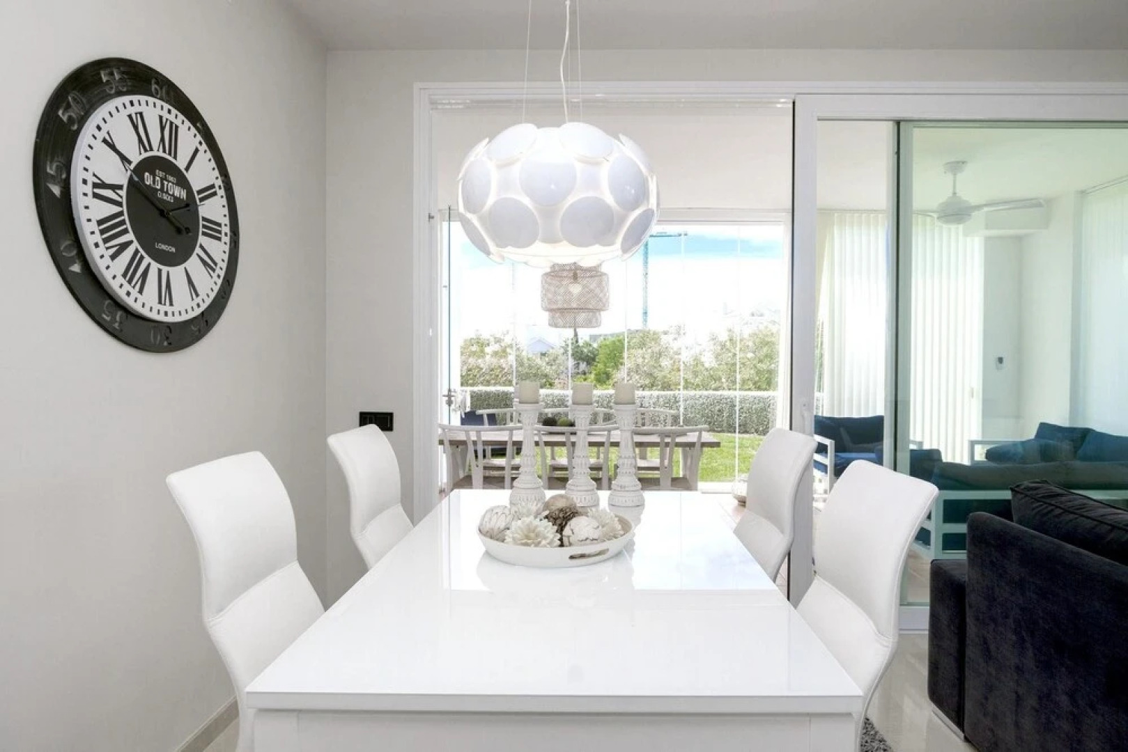 Apartment With 3 Bedrooms in Estepona, With Wonderful Mountain View, Pool Access, Furnished Garden - 5 km From the Beach