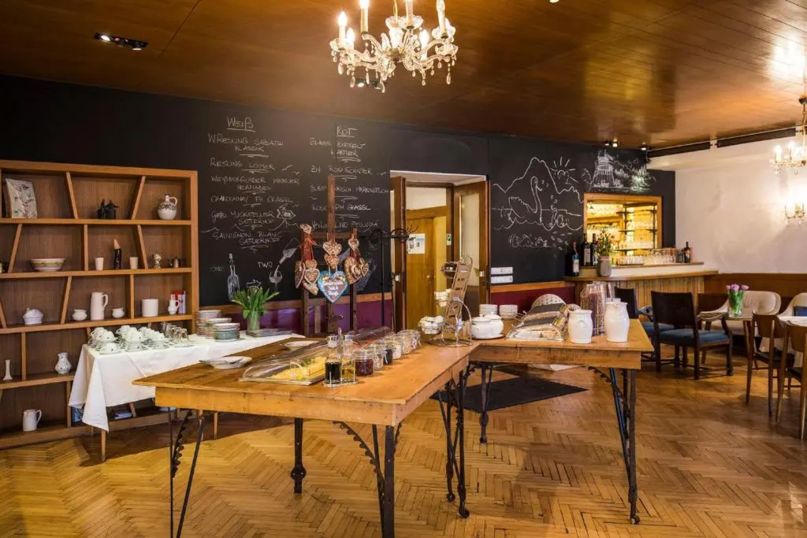 Keramikhotel Goldener Brunnen