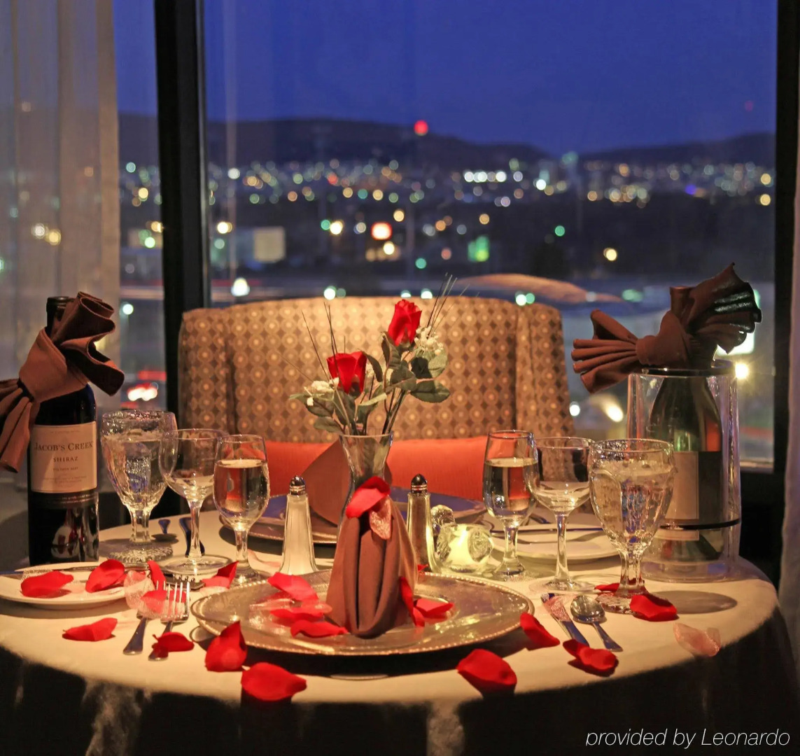 Crowne Plaza Hotels & Resorts Reading