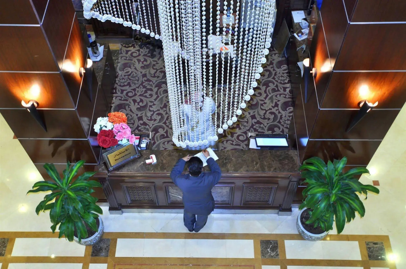 Zowar International Hotel