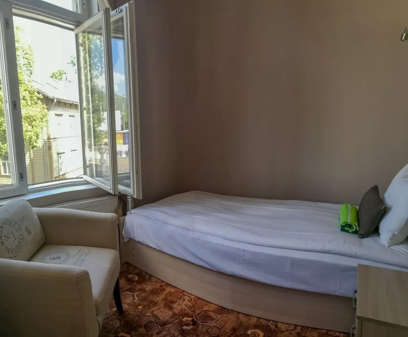 Villa Kadriorg Hostel