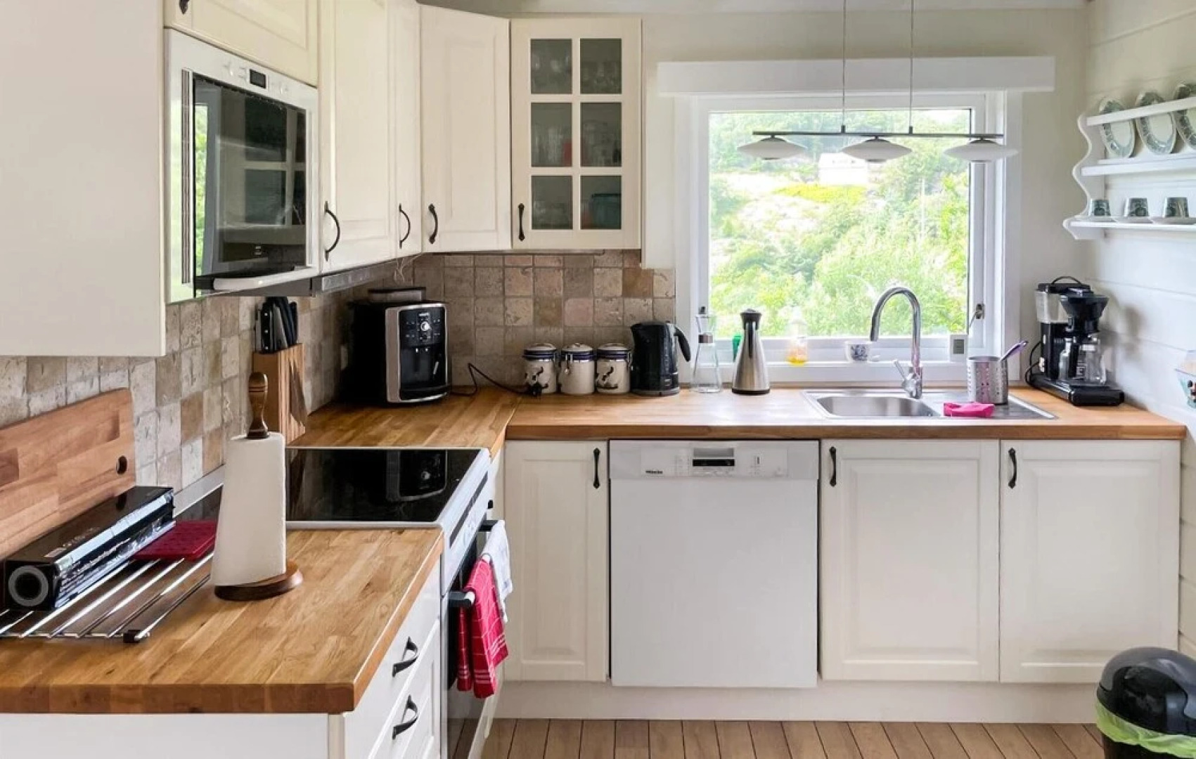 Nice Home in Farsund With 3 Bedrooms and Internet