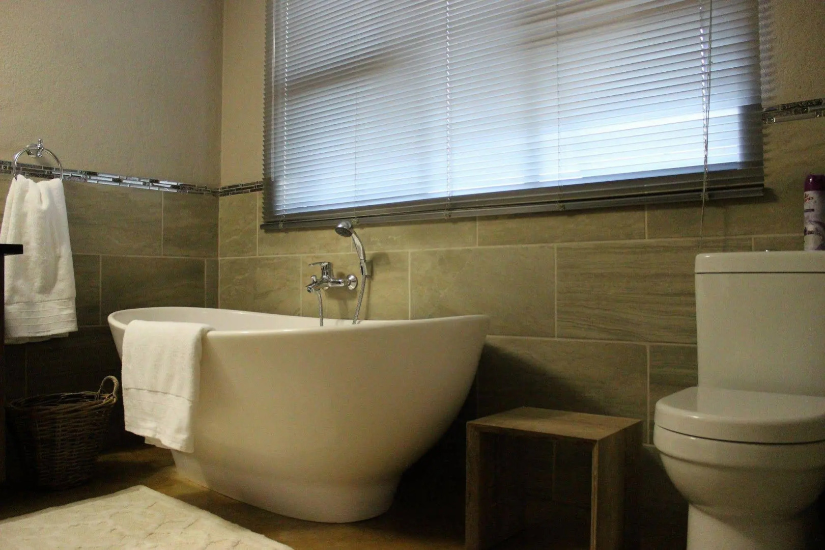 Ibis Way Guest House