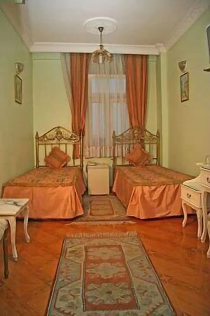 Askin Hotel