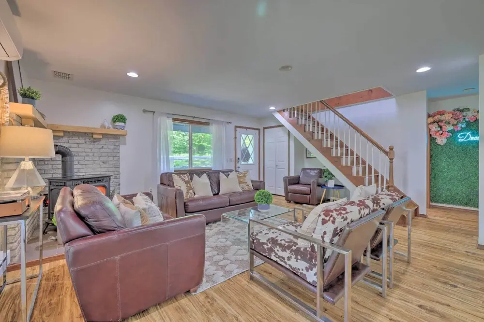 Tobyhanna Home w/ Hot Tub, Fire Pit, Deck + Grill!