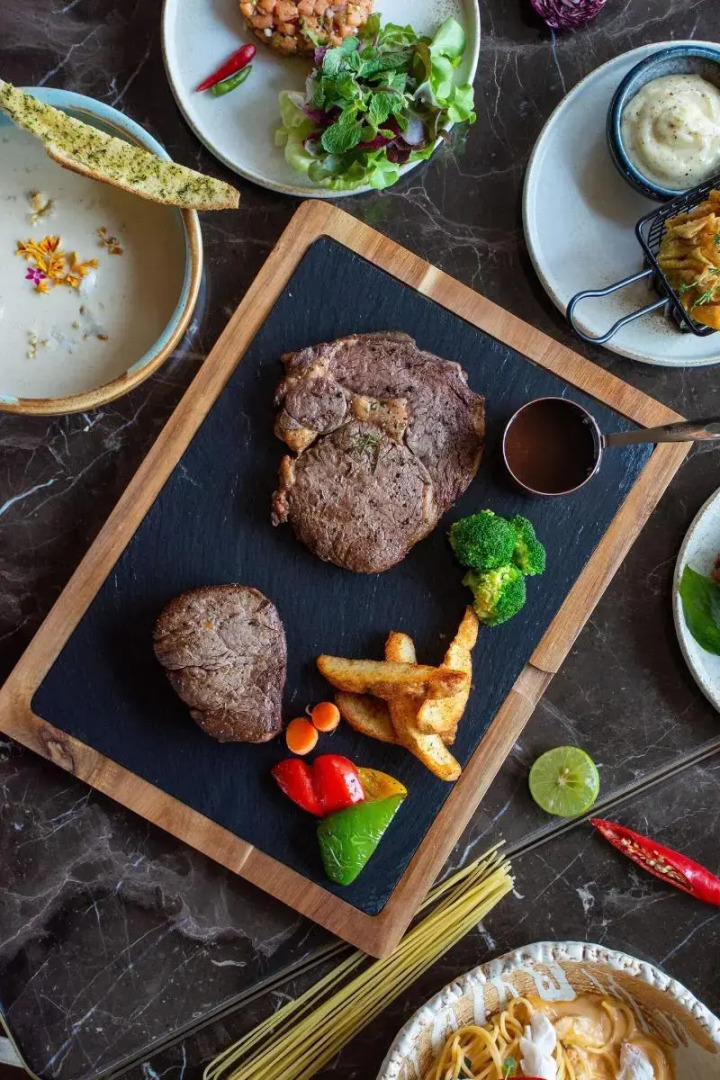 Grand Richmond Stylish Convention Hotel