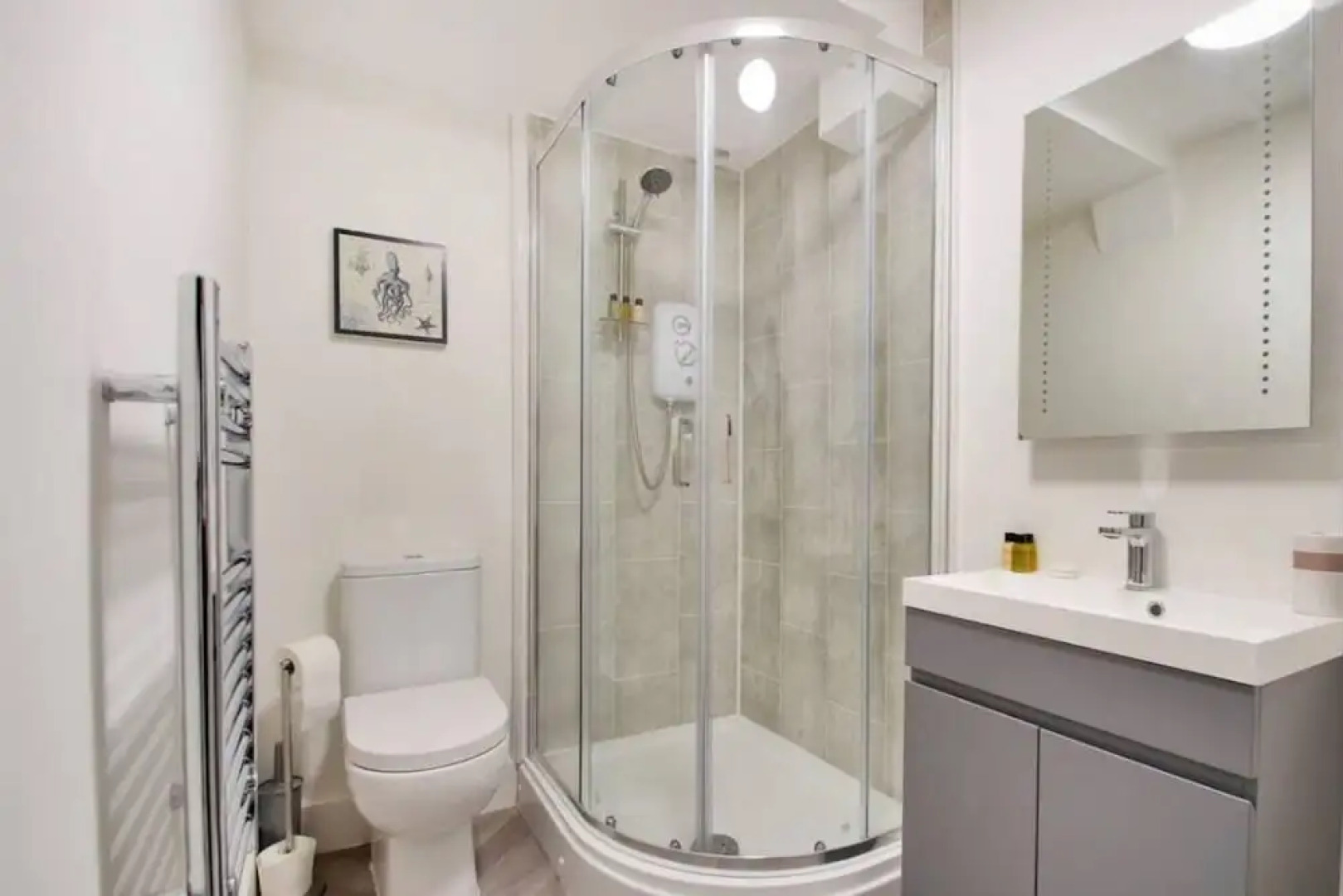 Stylish 1-bed Apartment - Heart of Tunbridge Wells