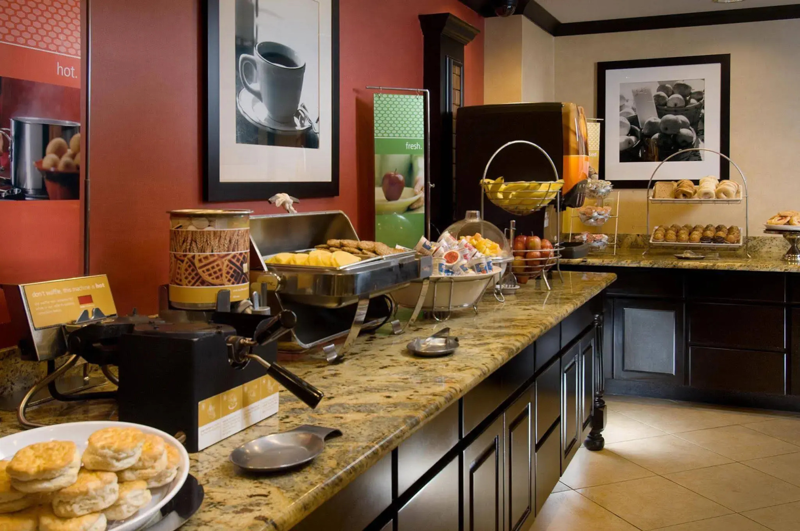 Hampton Inn & Suites Waco-South