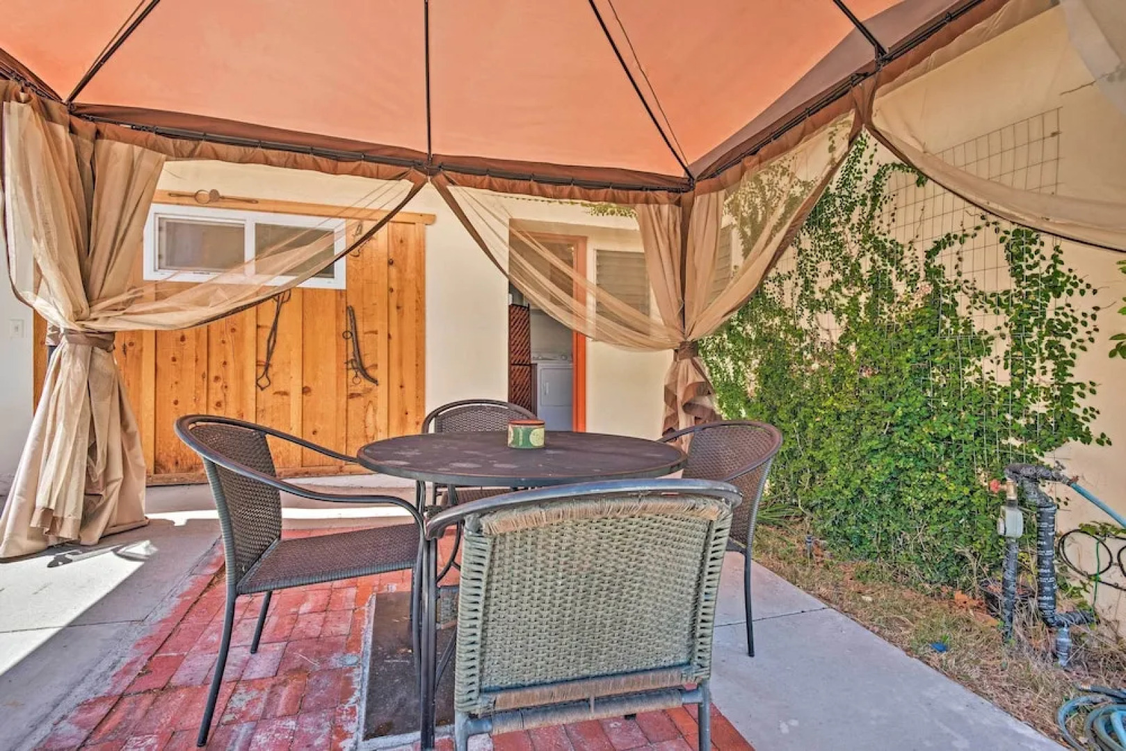 Scenic Kernville Home - Walk to Downtown & River!