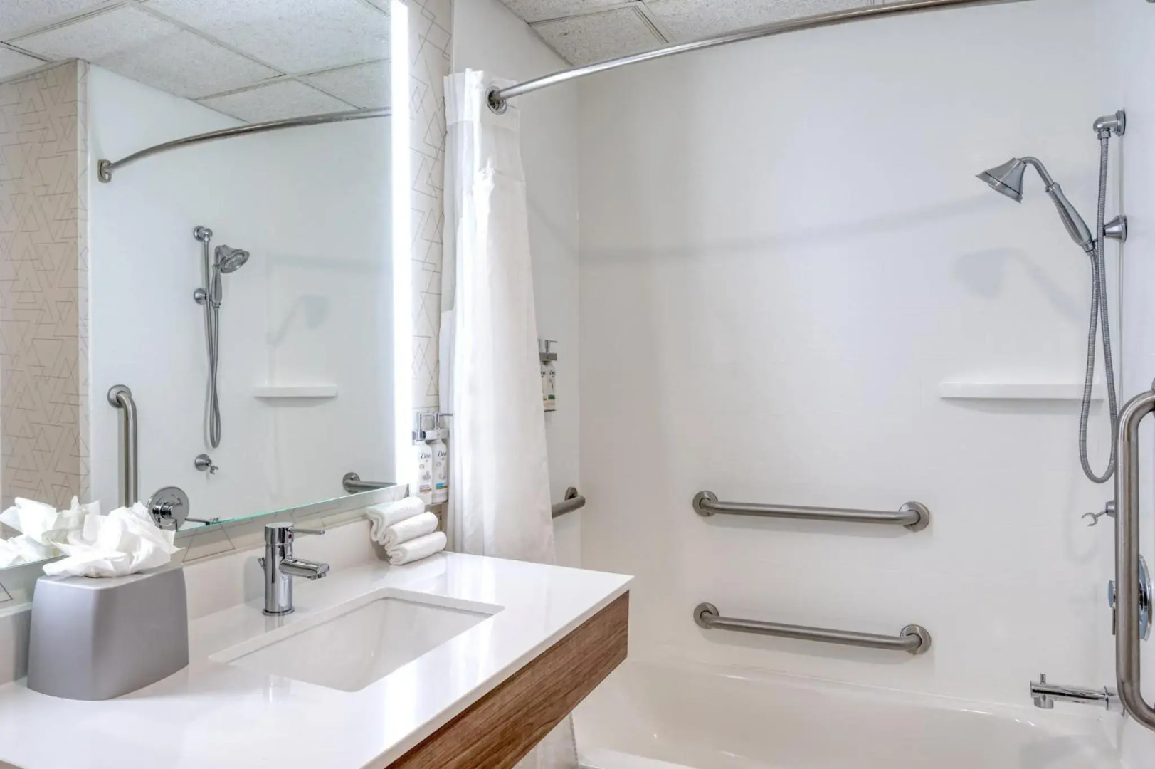 Holiday Inn Express & Suites Gahanna/Columbus Airport by IHG