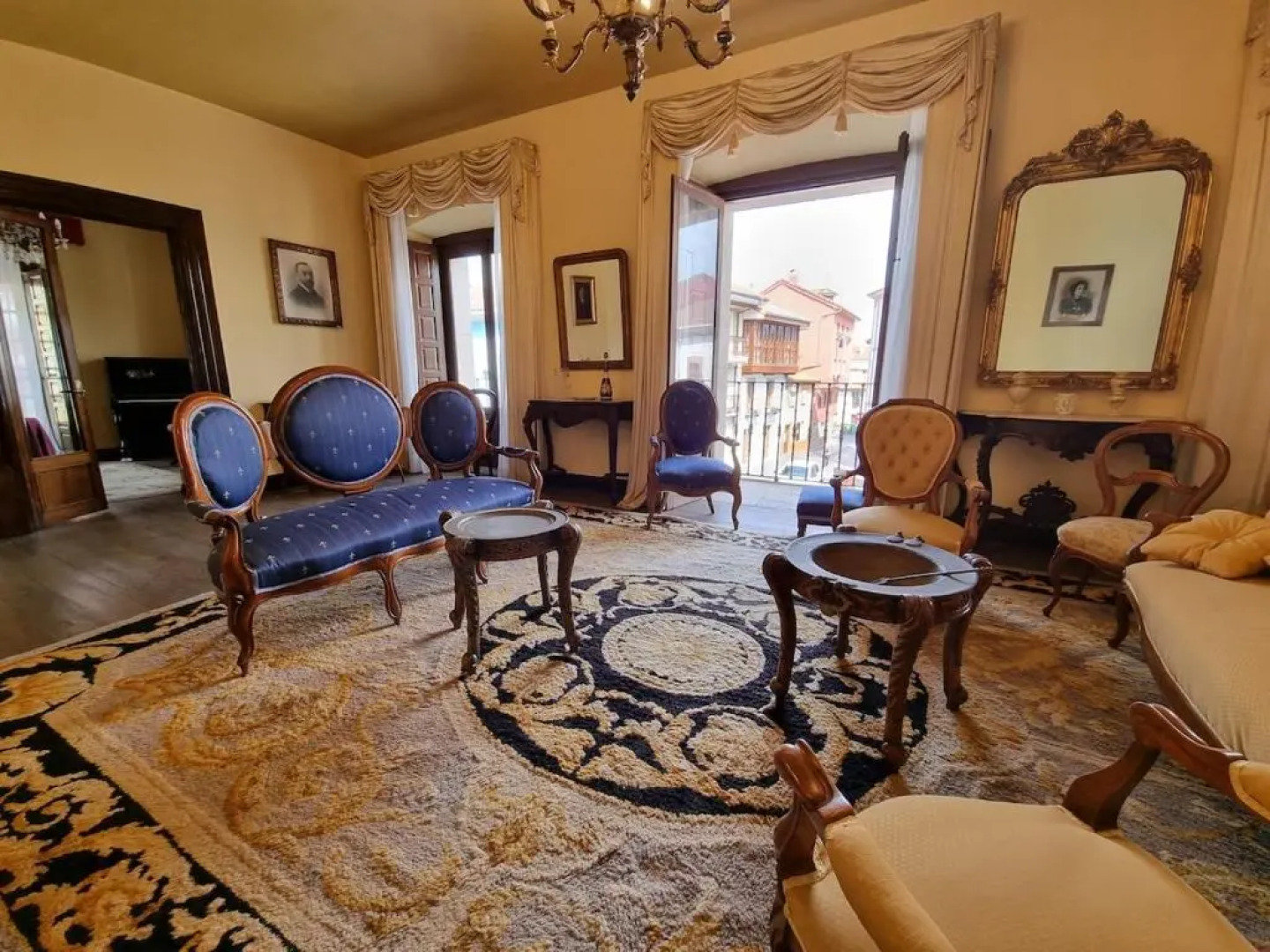 Palacete Salas 18A01