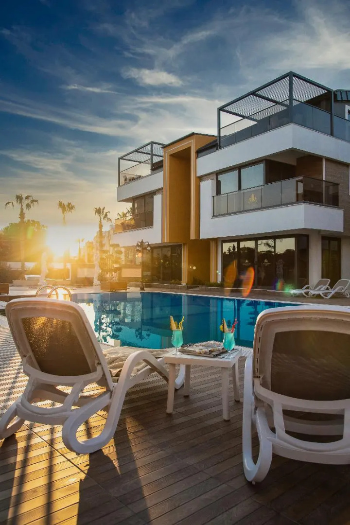 Elysium Green Suites