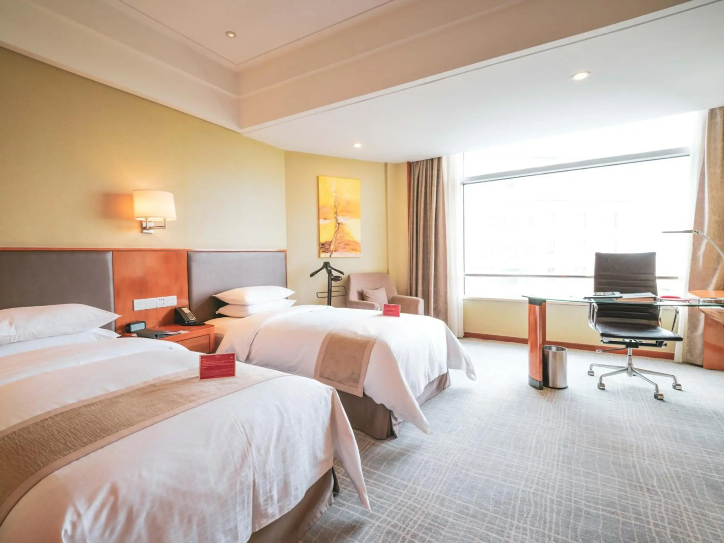 Отель Ramada Plaza by Wyndham Shanghai Pudong Airport