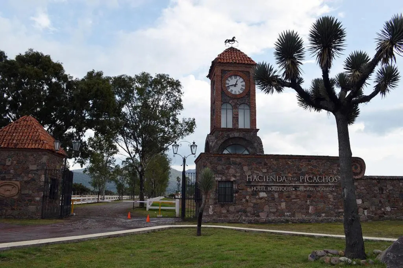 Hacienda Los Picachos