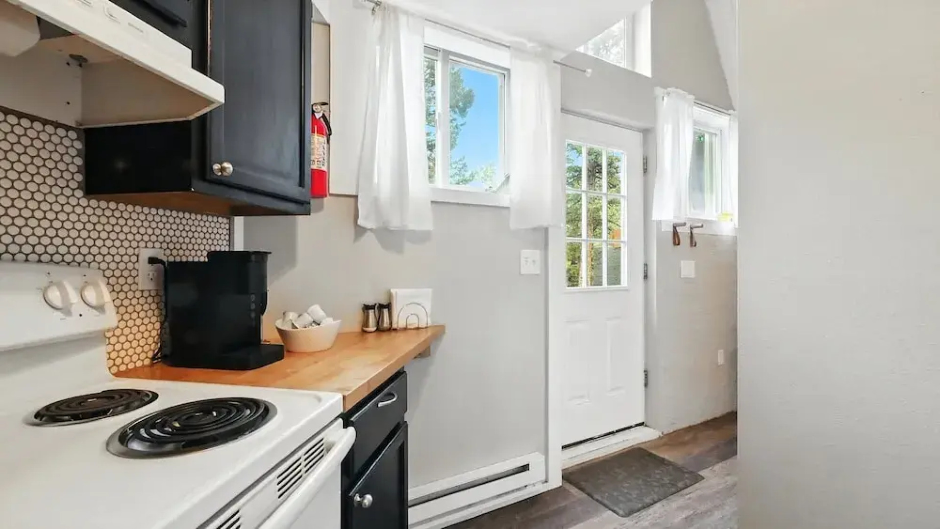 Charming Cabin W/ Scenic Views Near Uc Health 2 Bedroom Cabin