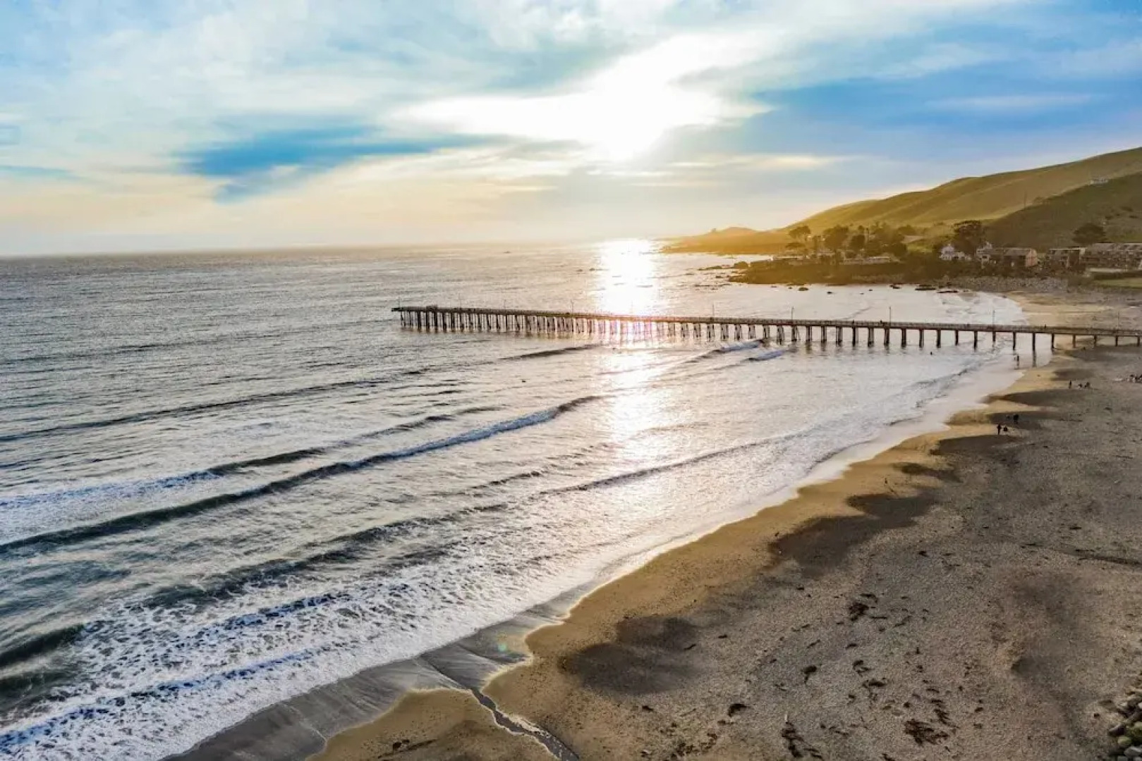 2 Coastal Studios at Cayucus Beach Access + Ocean Views