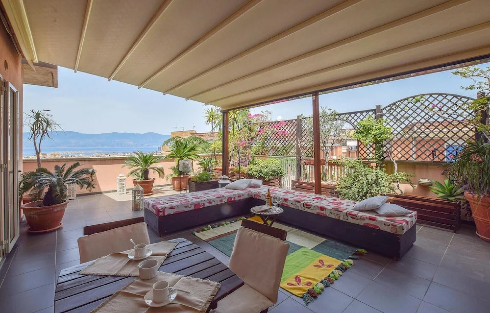 Awesome Apartment in Reggio Calabria With Wifi and 2 Bedrooms