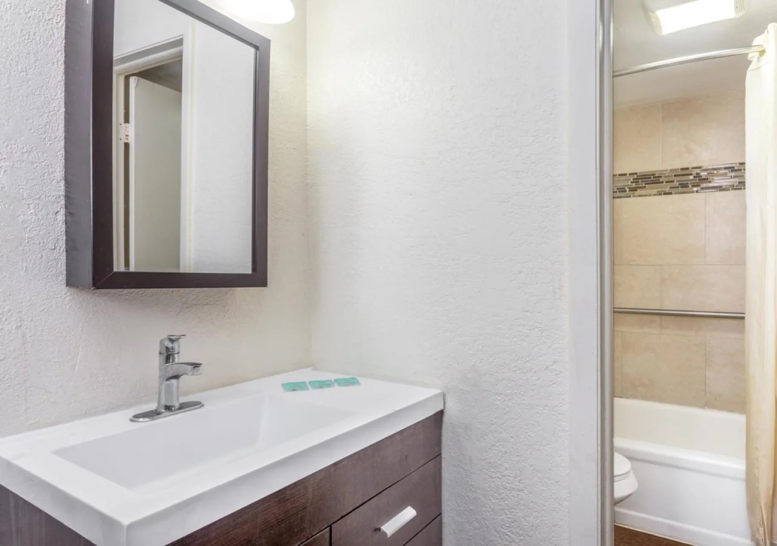 Econo Lodge Inn & Suites Florida City