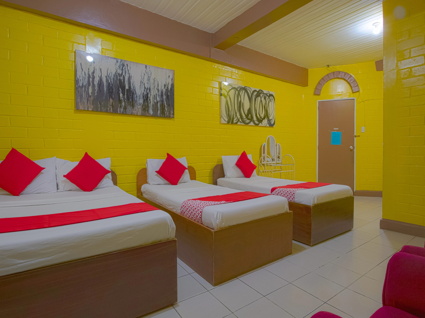 La Maria Pension And Tourist Inn Hotel