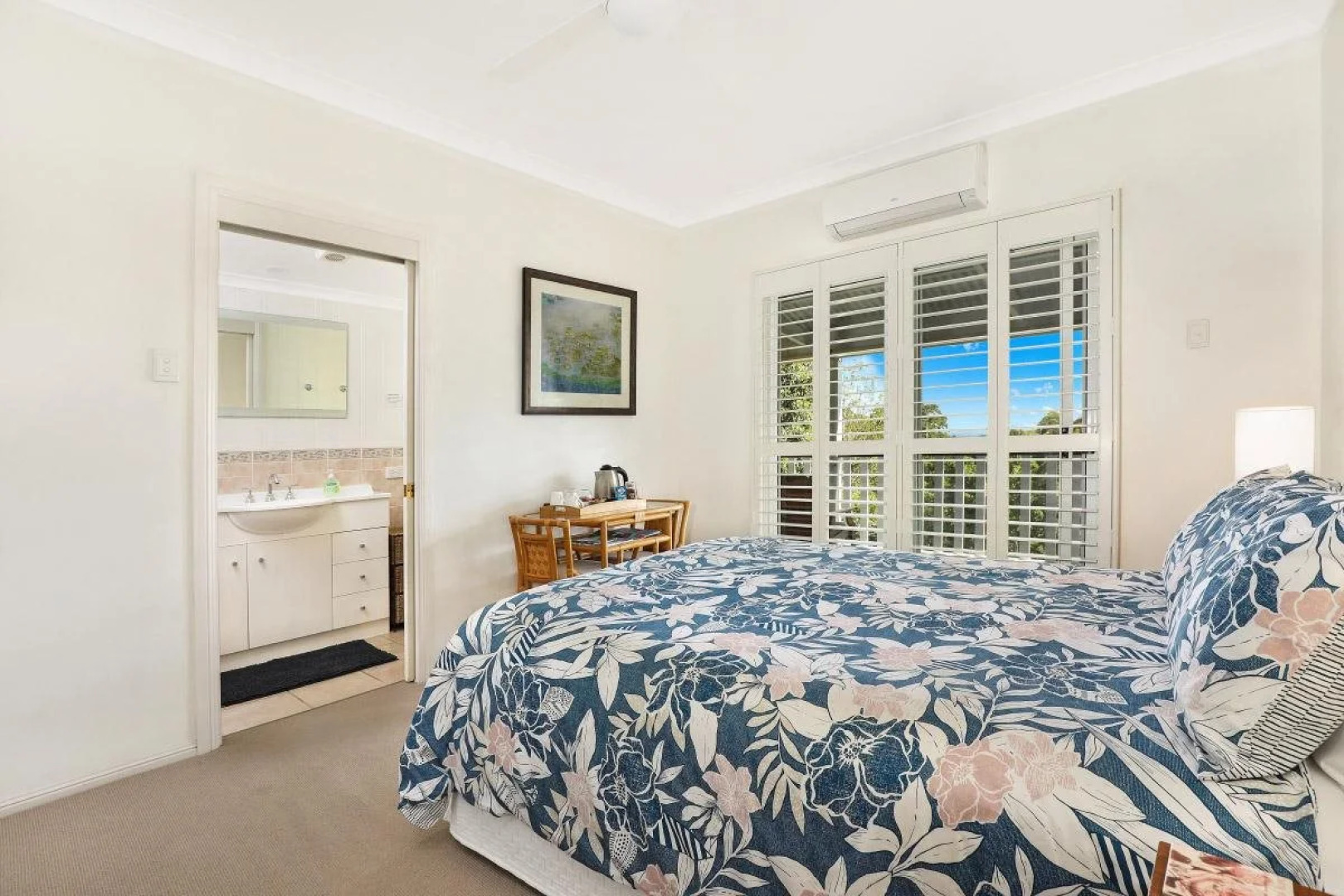 Avocado Grove Bed and Breakfast