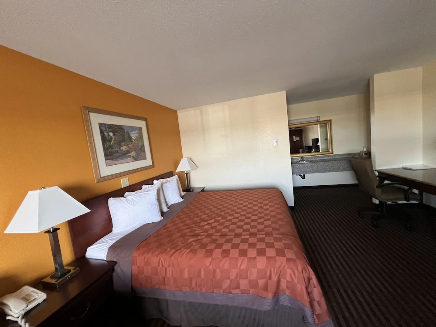 Scottish Inns & Suites Eau Claire