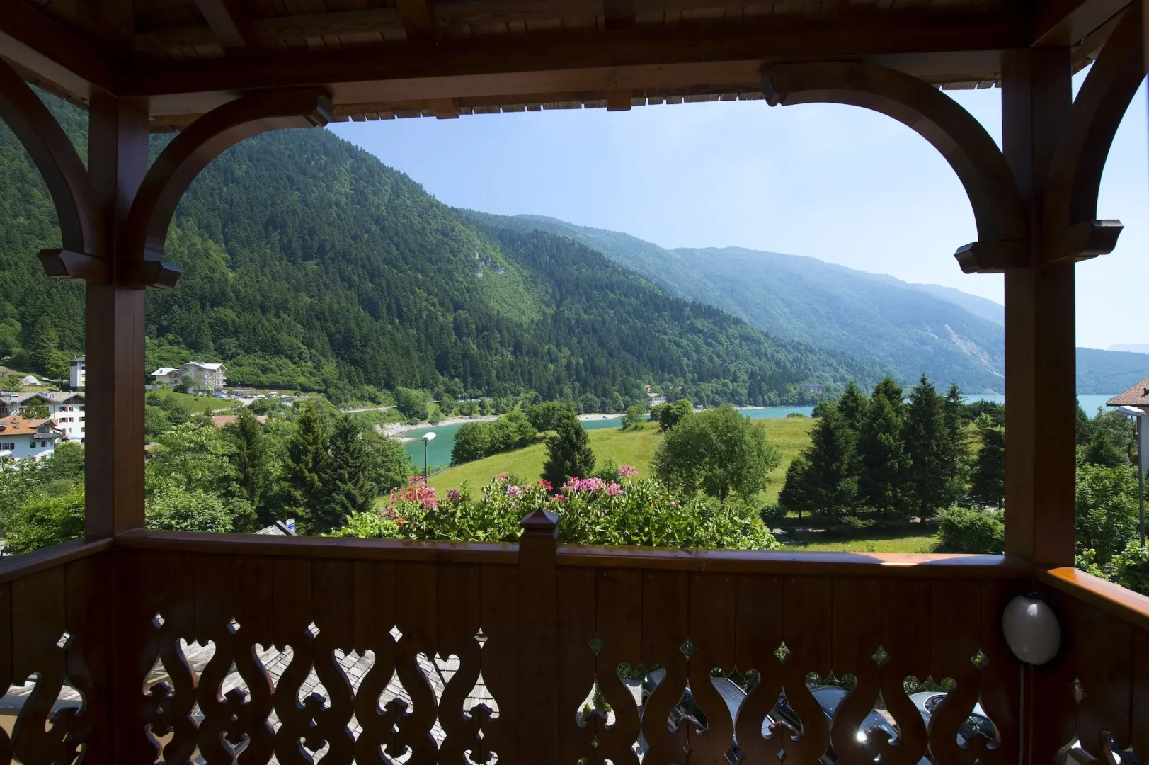 Du Lac Vital Mountain Hotel