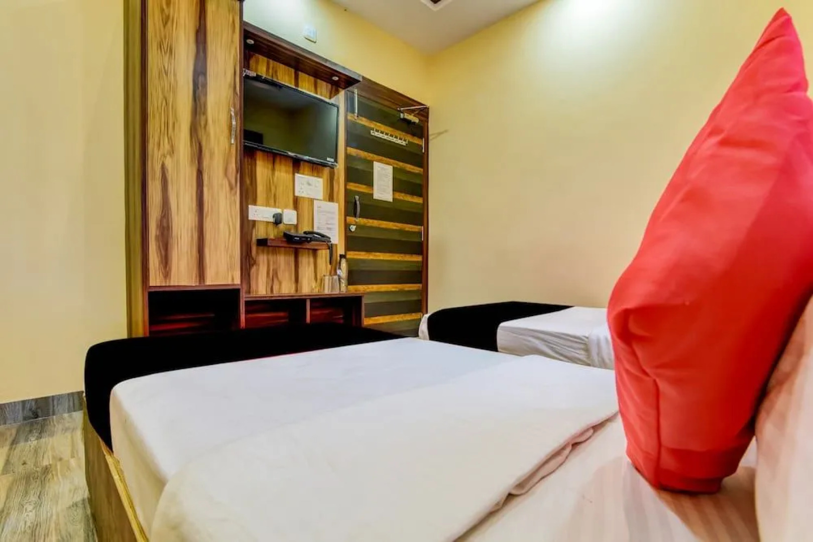 OYO 44294 Hotel Siddahanth International
