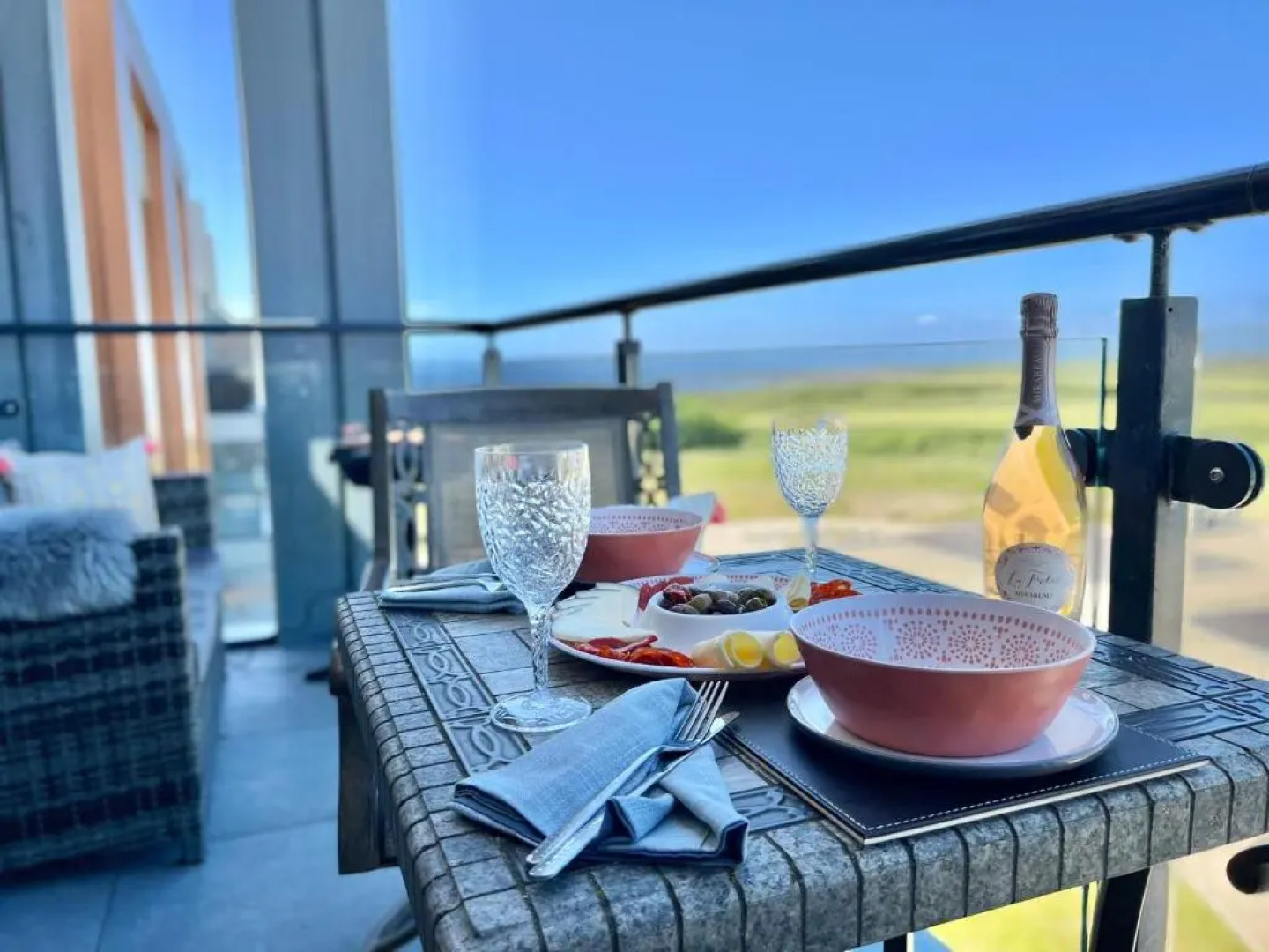 Luxury 3 Bed Penthouse Sea & Golf View, Brand New