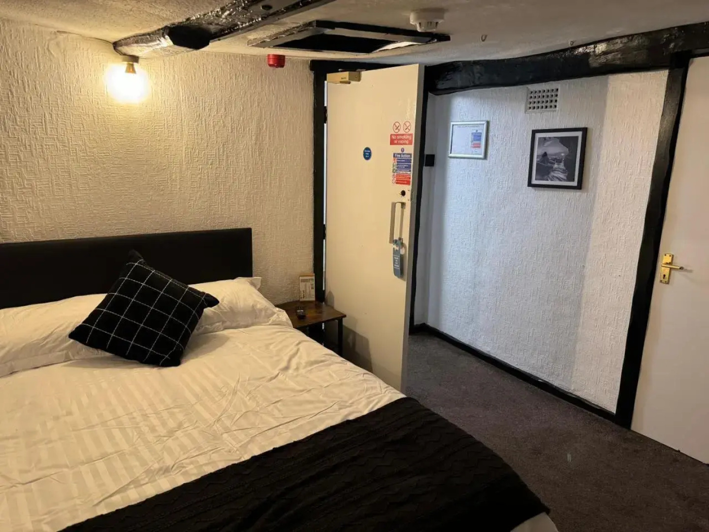 Ye Olde Black Cross Bromsgrove