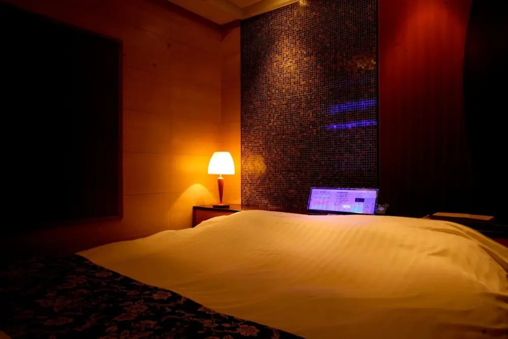 Hotel Mobilia - Adults Only