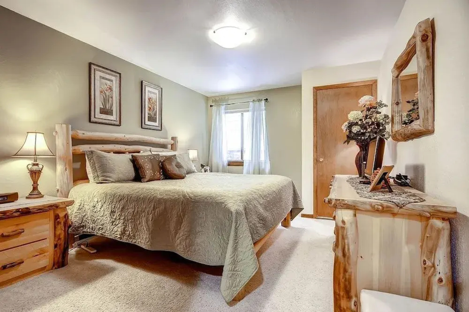 Park Place 101c 2 Bedroom Condo by RedAwning