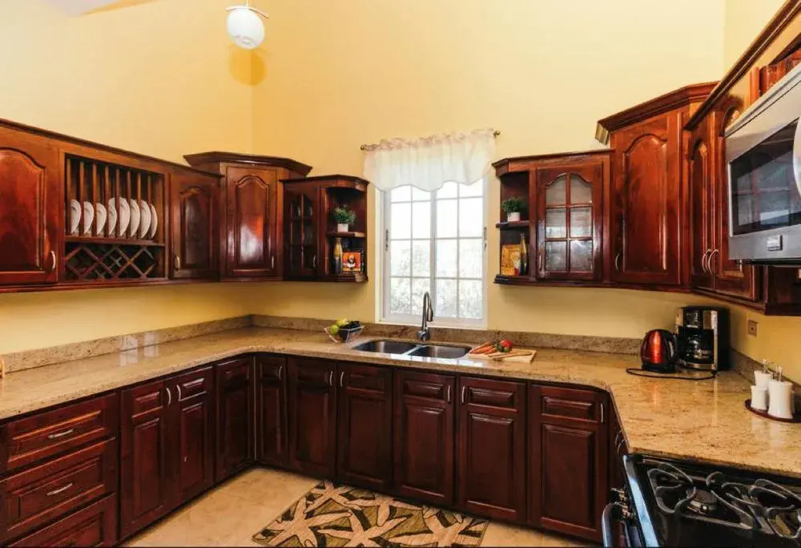 Paradise  Beach Front Apartment