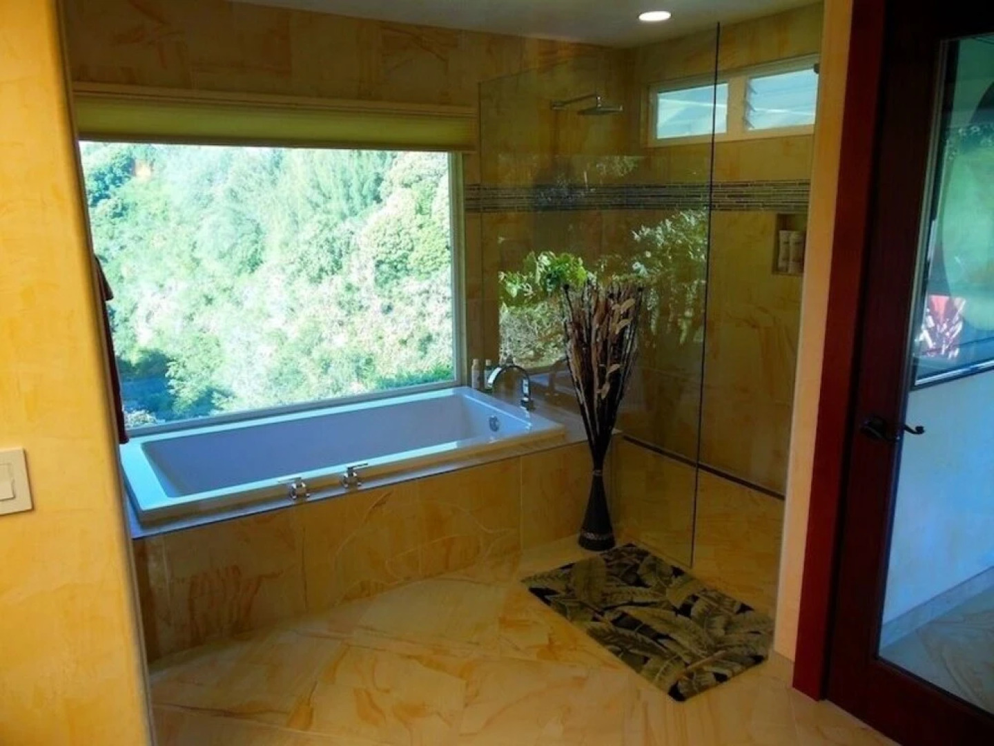 Hale Mana 4 Bedroom Home