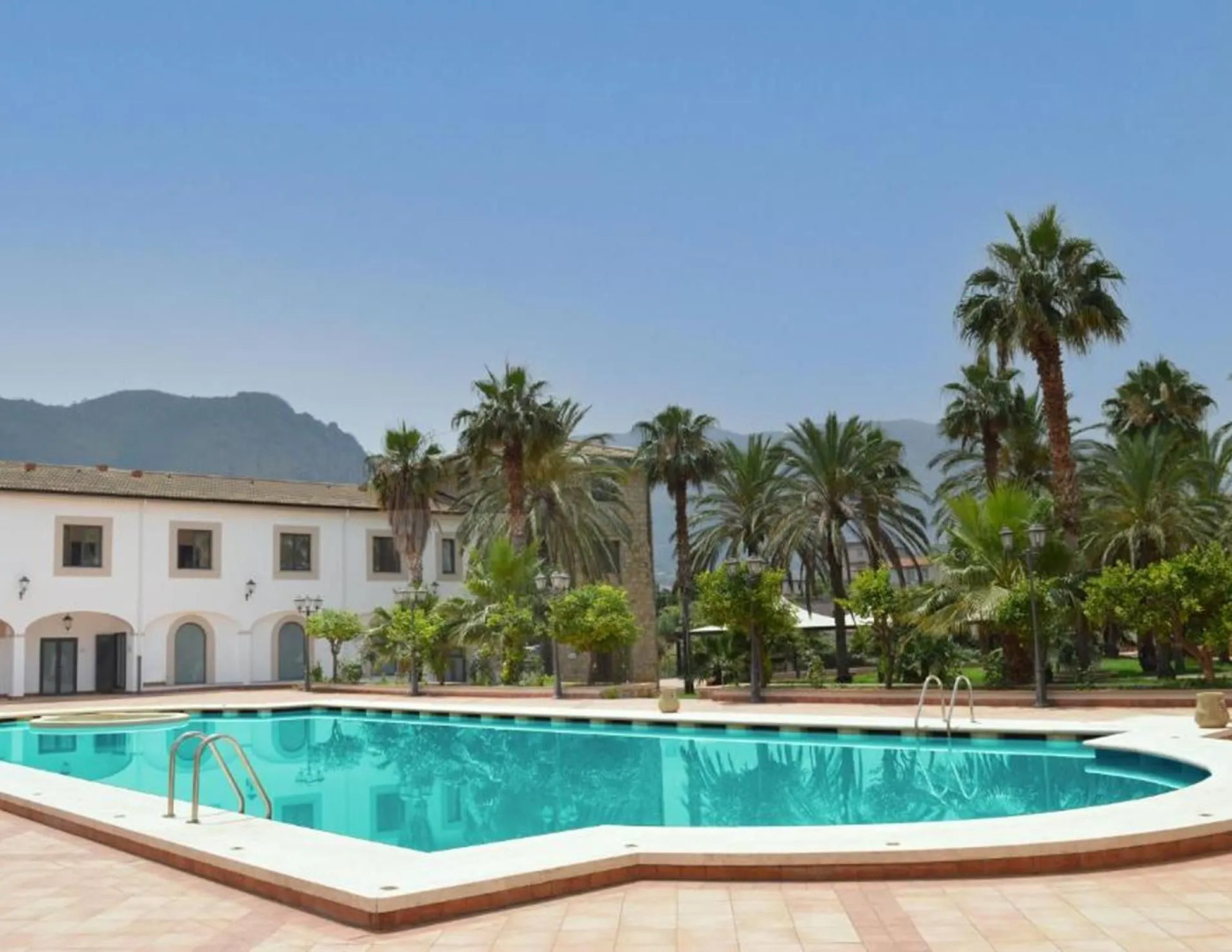 Al Balhara Resort & Spa