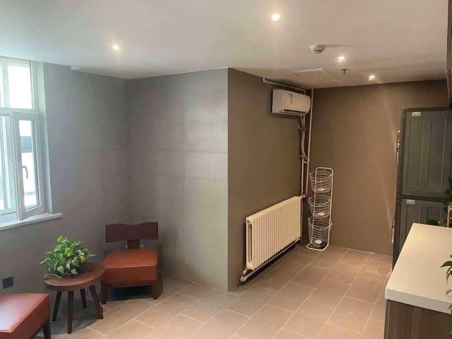 Hanting Express (Tieling Railway Station)