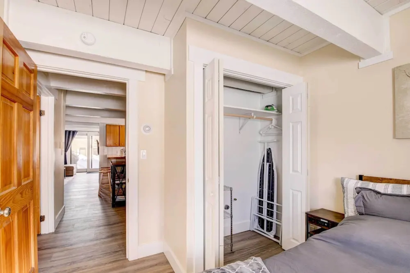 Cozy Condo Near Golf, 7 Mi to Big Sky Resort!