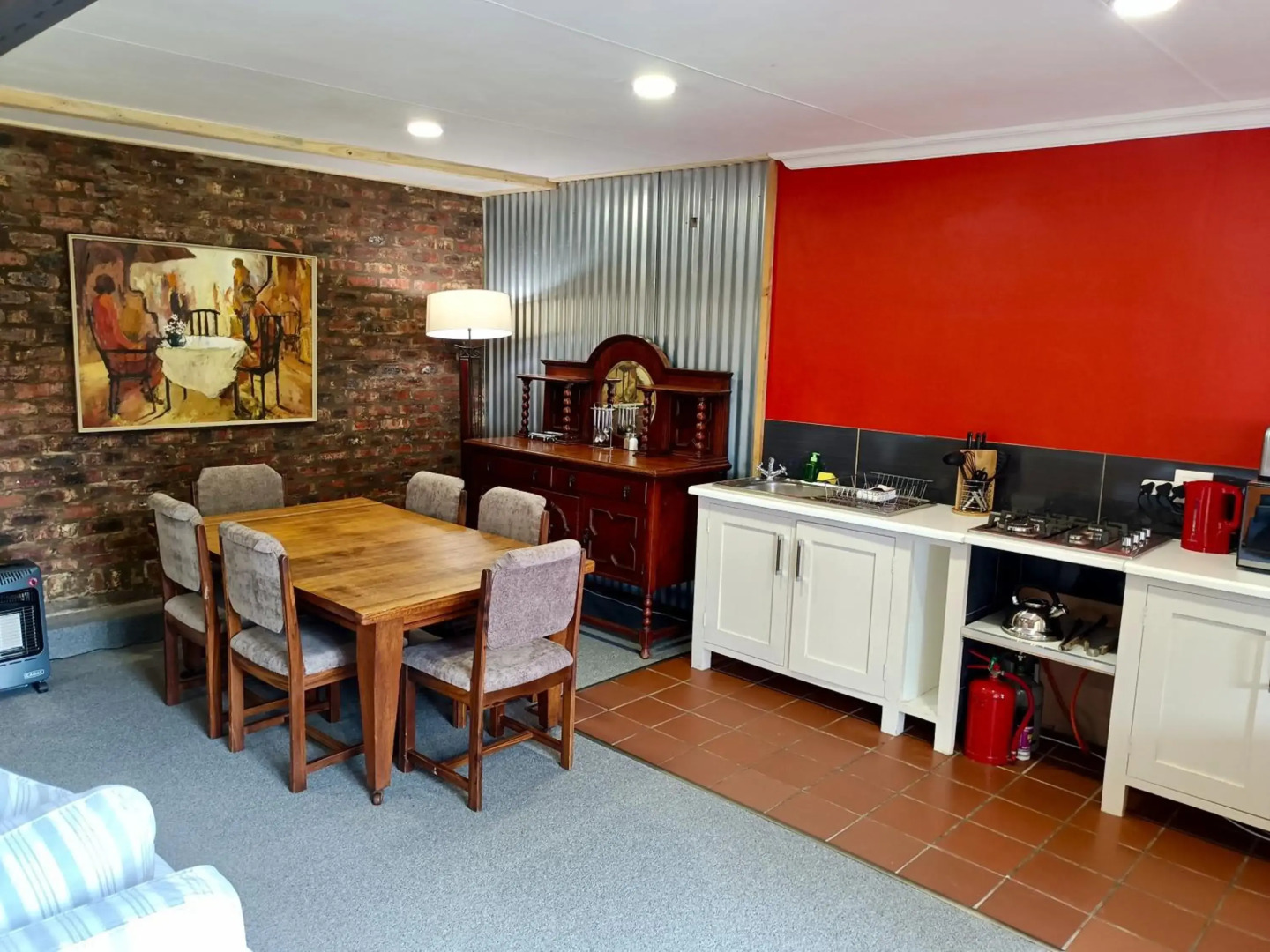 The Clarens Country House