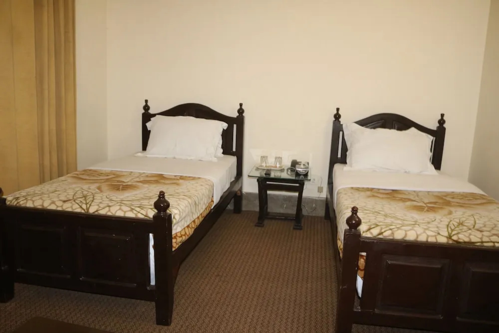 Grand Continental Hotel Gilgit
