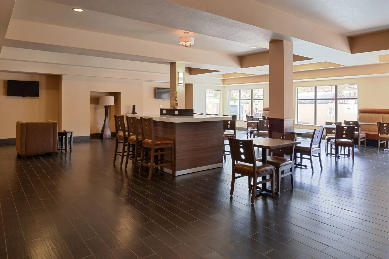 Holiday Inn Express & Suites Globe by IHG