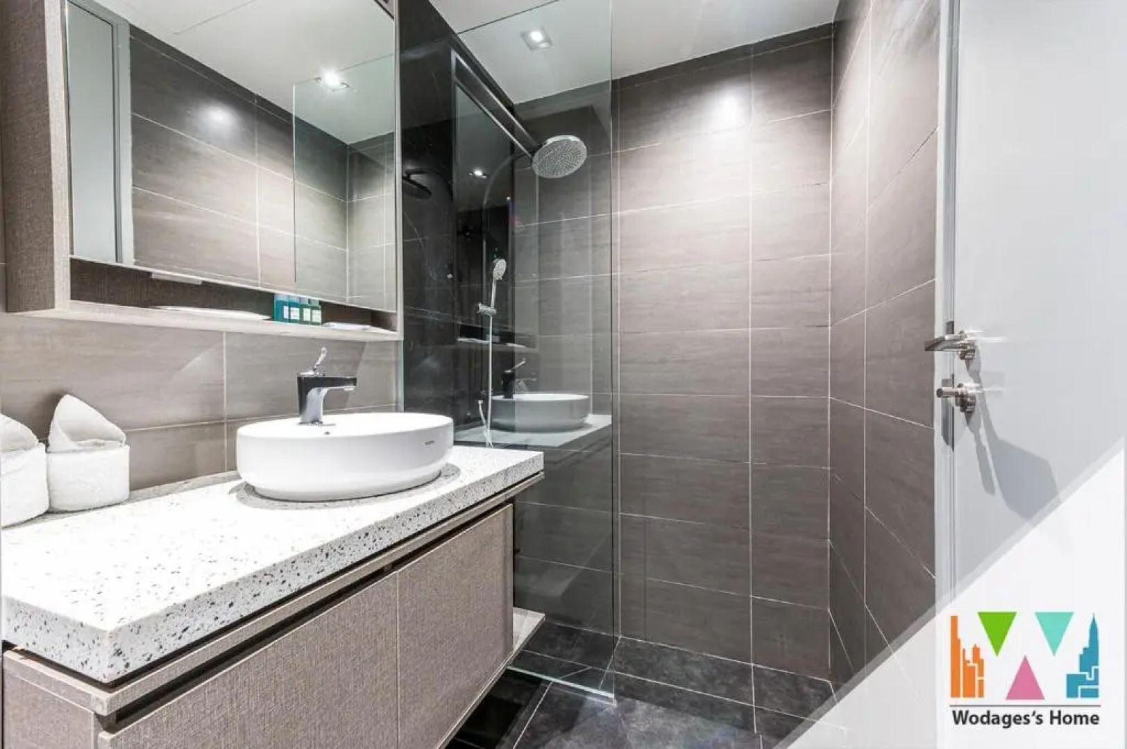 Expressionz KLCC by Wodages