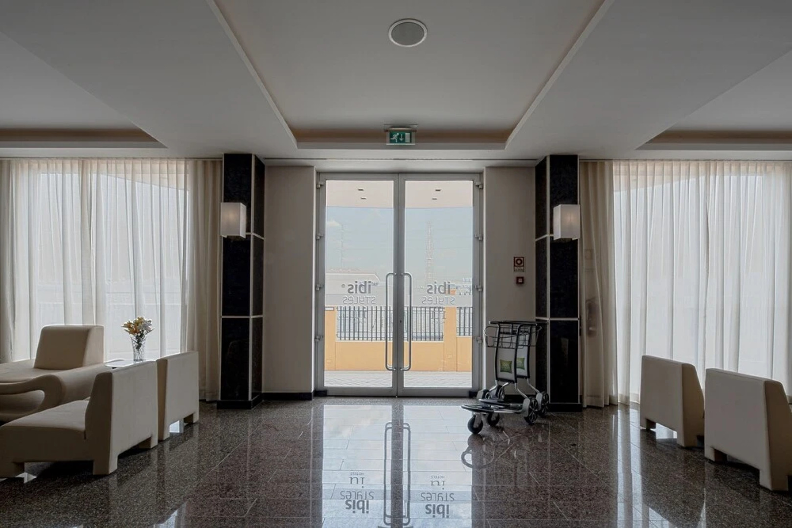 iu Hotel Luanda Cacuaco