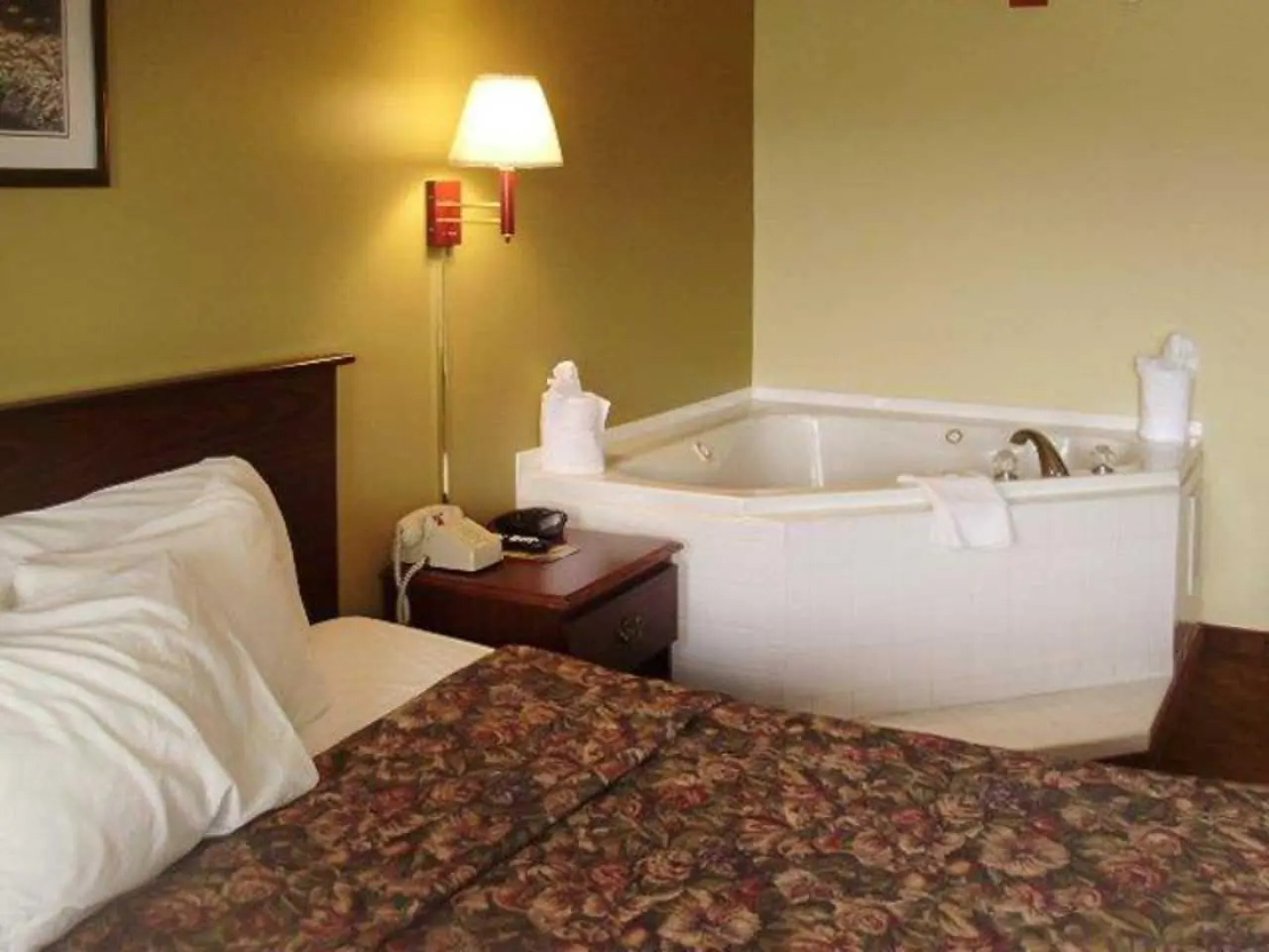 Country Hearth Inn Pigeon Forge