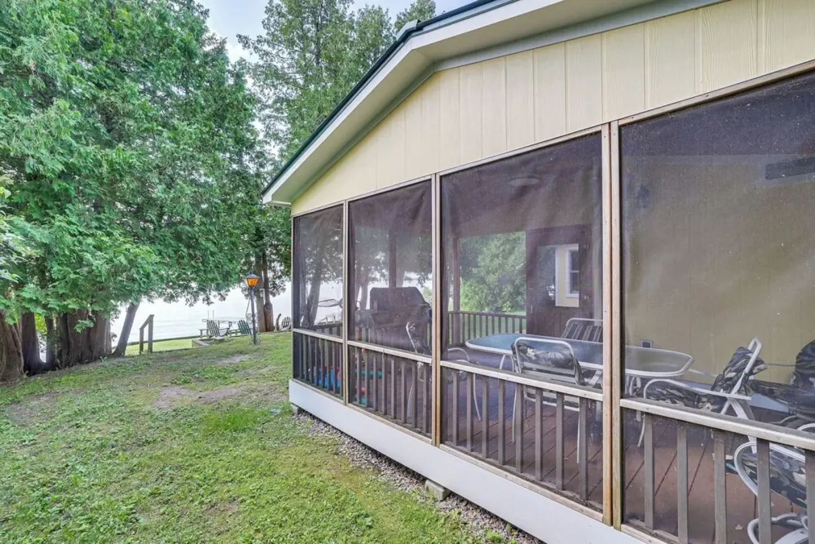 Waterfront North Hero Home w/ Screened Porch