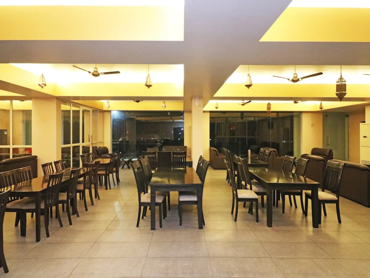 OYO 2484 Hotel Silver Star