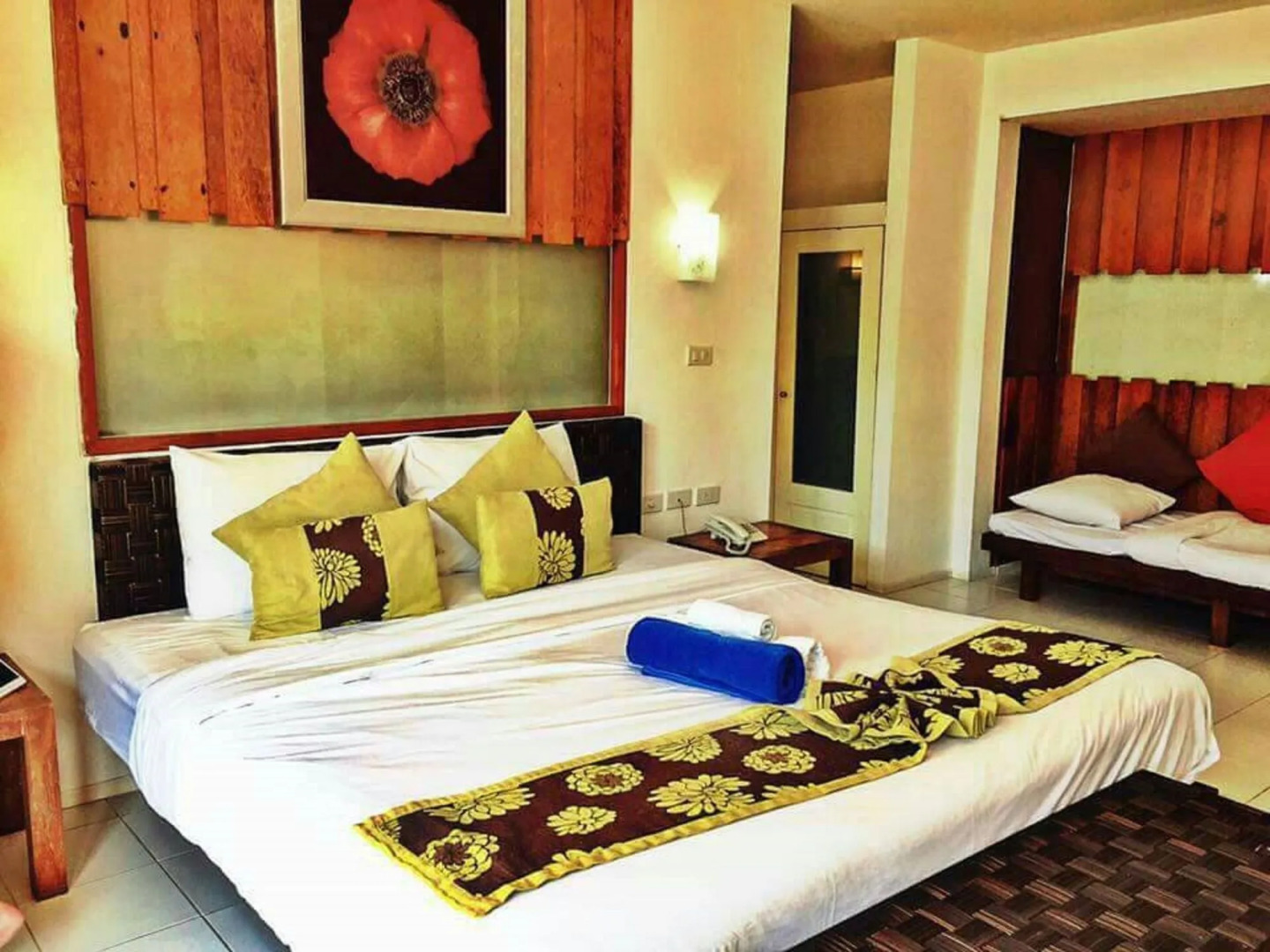 Lawana Escape Beach Resort