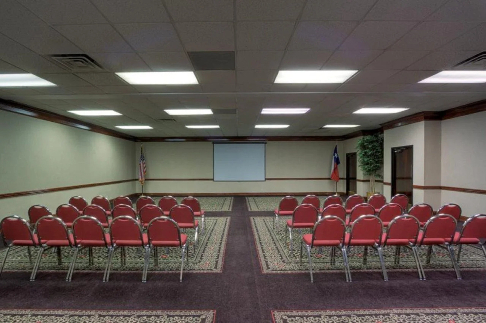 Clarion Inn Near Baylor University